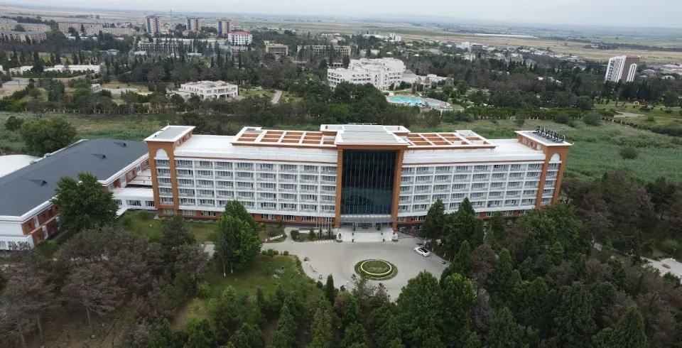 Санаторий Чинар (Chinar Hotel & SPA Naftalan)